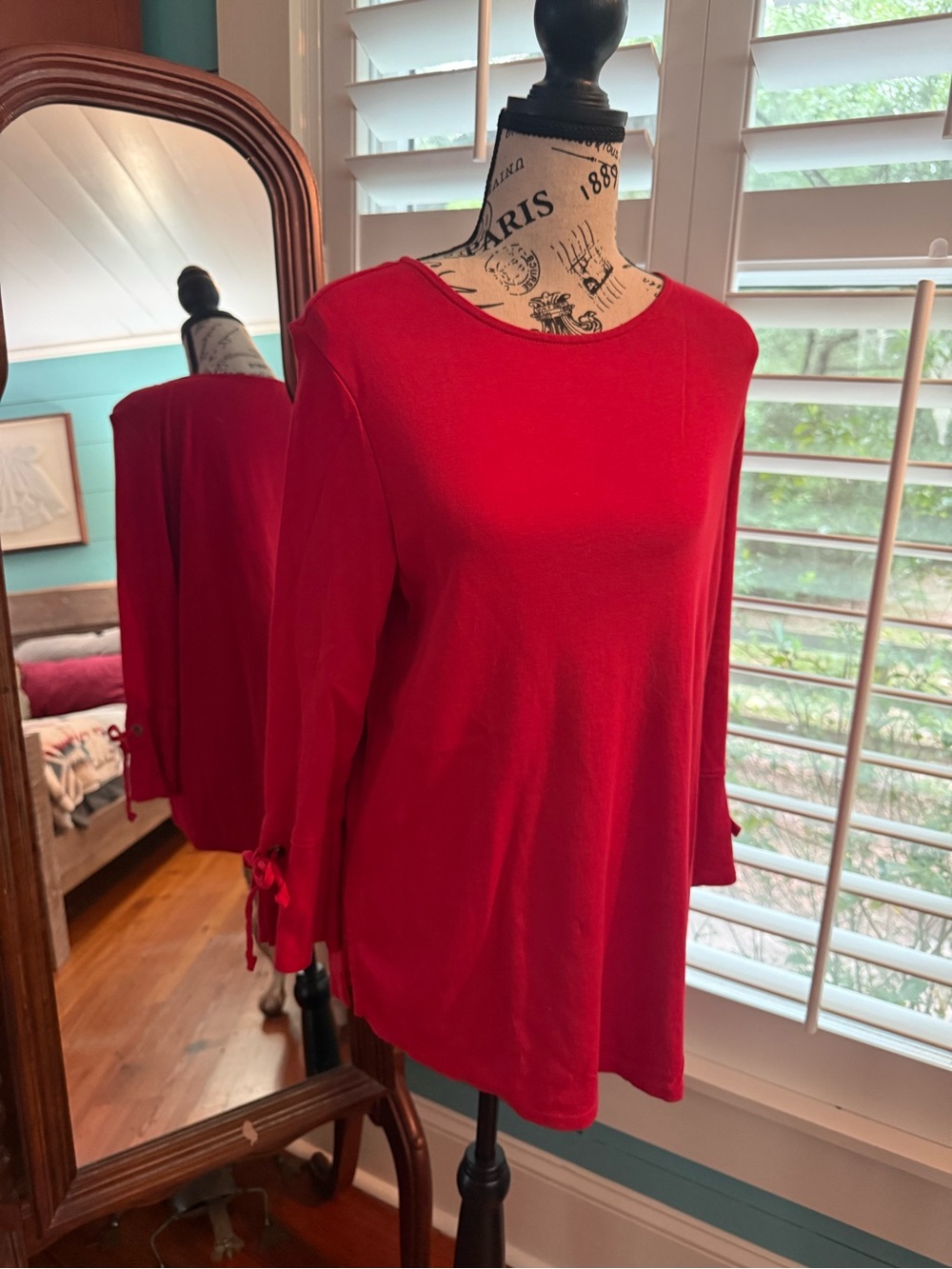 JJill Women’s Red Top with Tied 3/4 Sleeves